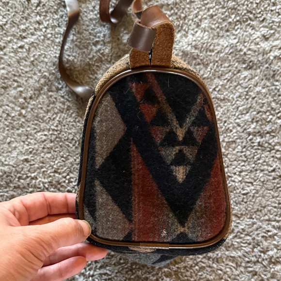 Pendleton Aztec Crossbody Bag in Brown, Black, Cream, Rust - Picture 5 of 6